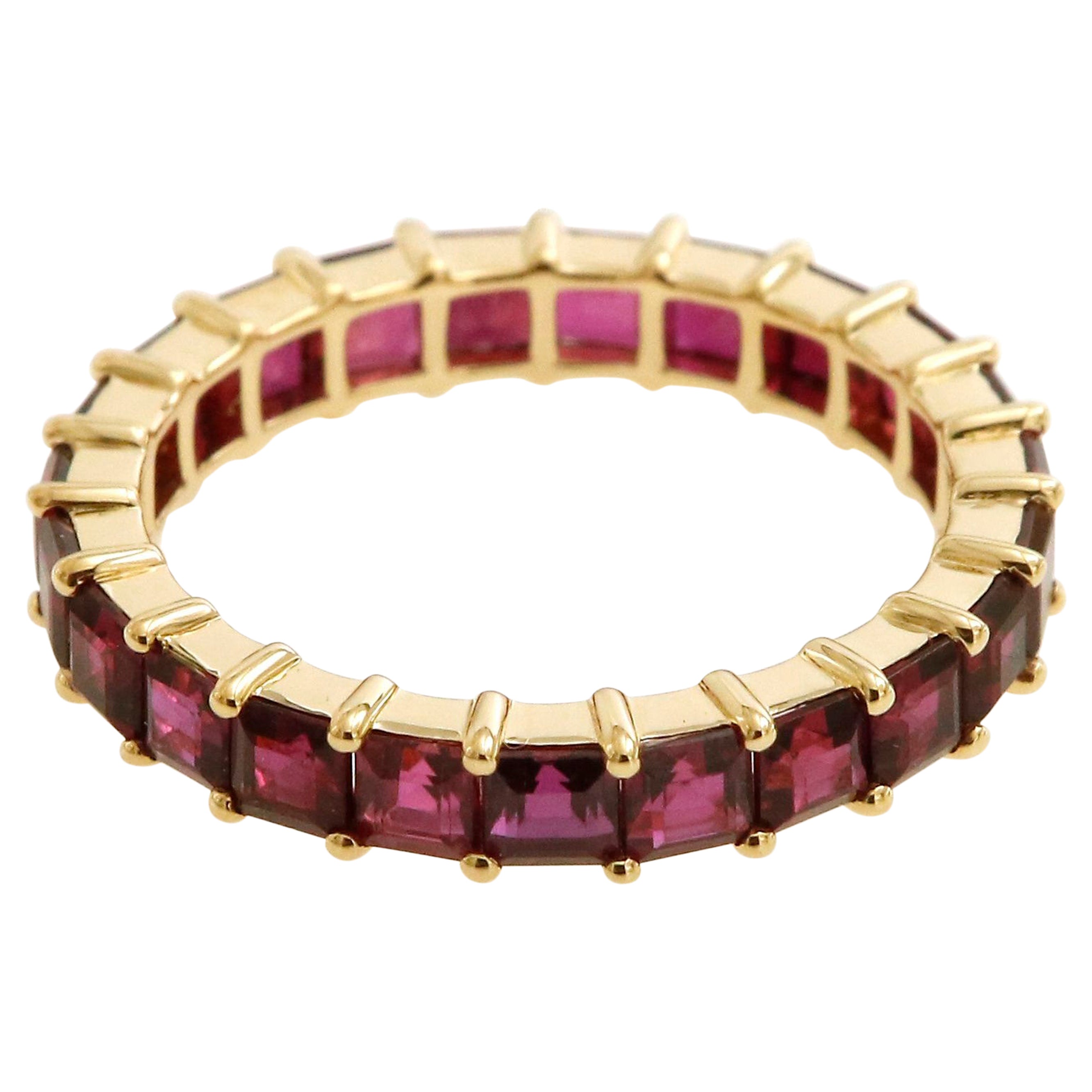 2.25 Carat Ruby and 18 Karat Yellow Gold Eternity Band For Sale at 1stDibs