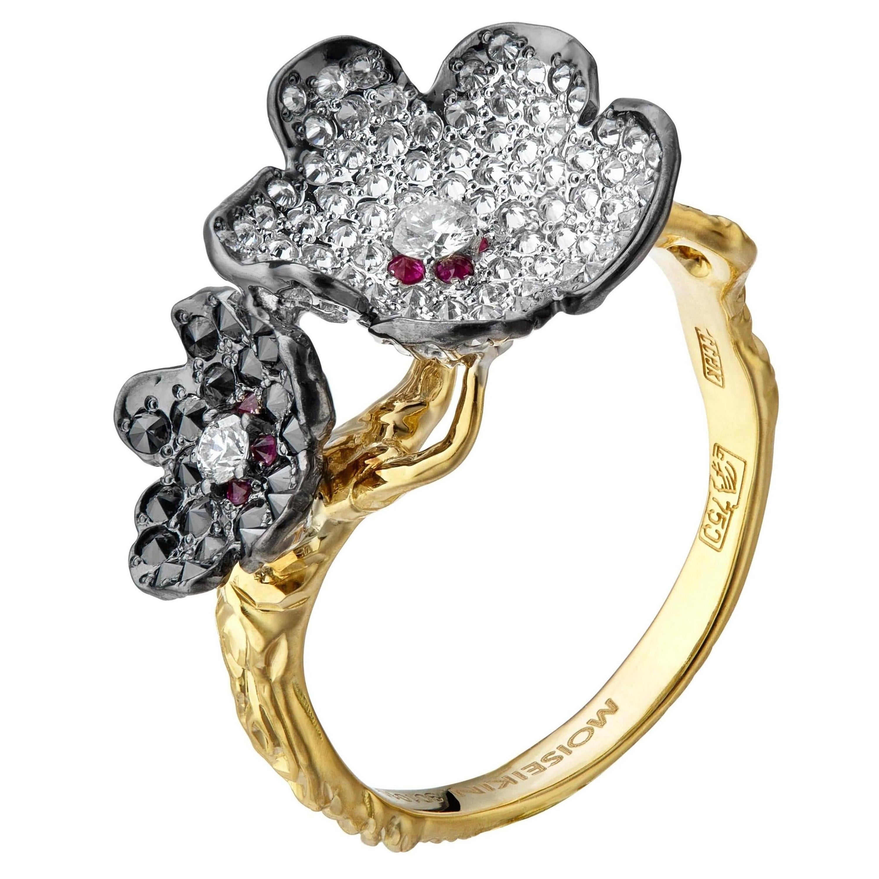 MOISEIKIN 18 Karat Gold Diamond Flower Ring For Sale