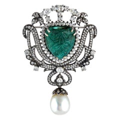 Meghna Jewels 27.66 Carved Emerald Diamond 14 Karat Gold Brooch