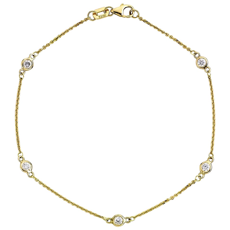 Suzy Levian 14K Yellow Gold 0.10 Carat White Diamond Station Chain Bracelet For Sale