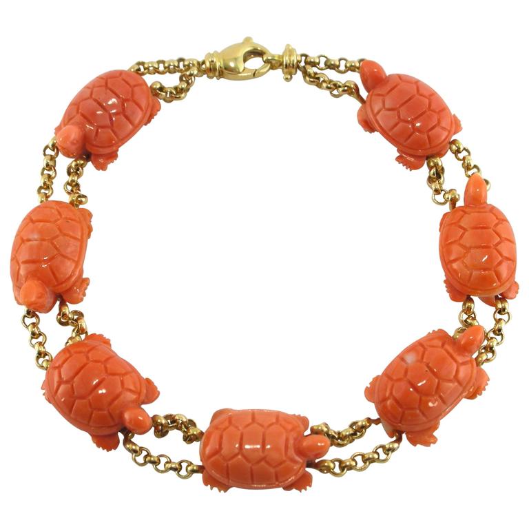 Jona Coral Gold Turtle Link Bracelet For Sale at 1stdibs