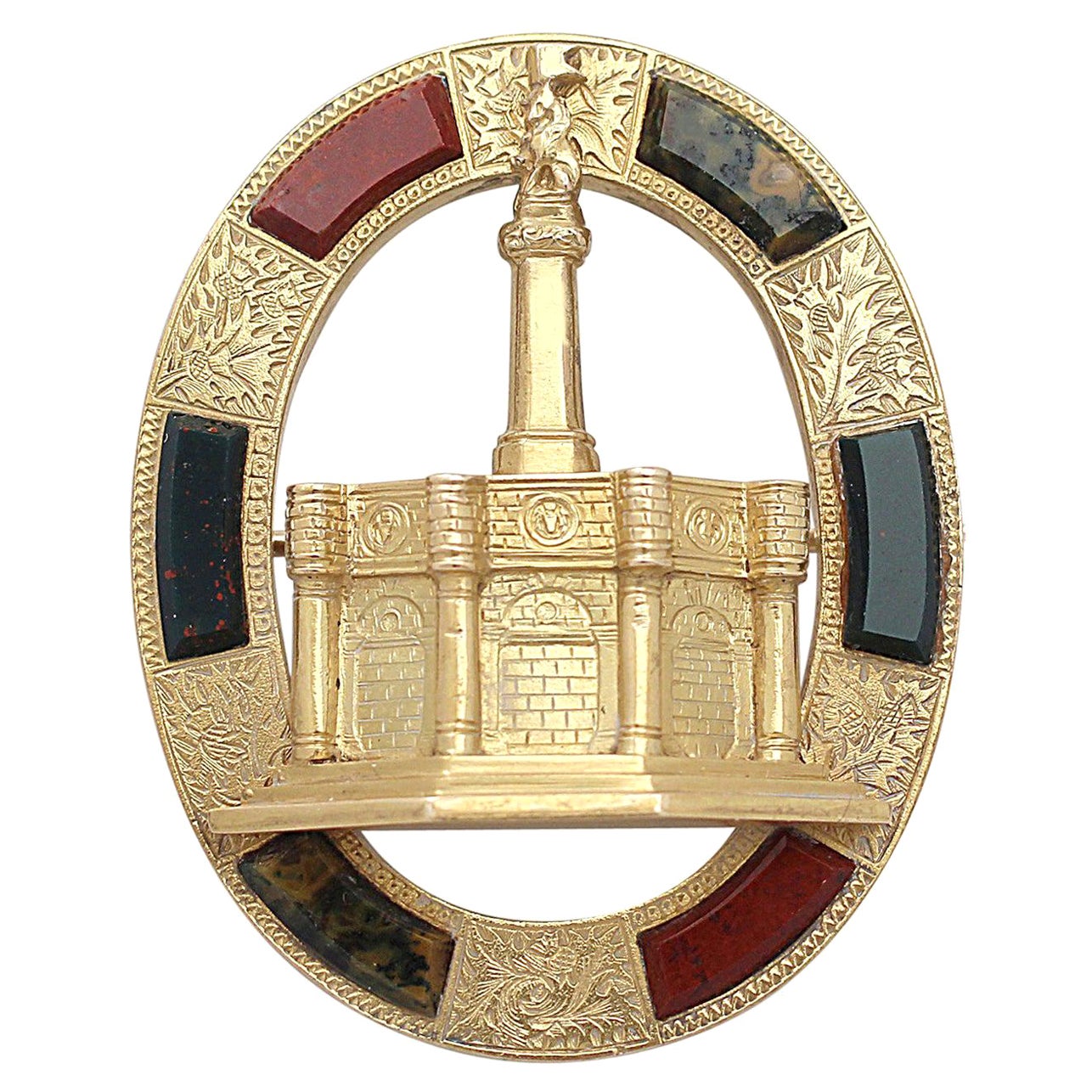 Victorian Scottish Hardstone Yellow Gold Brooch