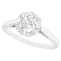 Bague de fiançailles solitaire ancienne en or blanc et diamants
