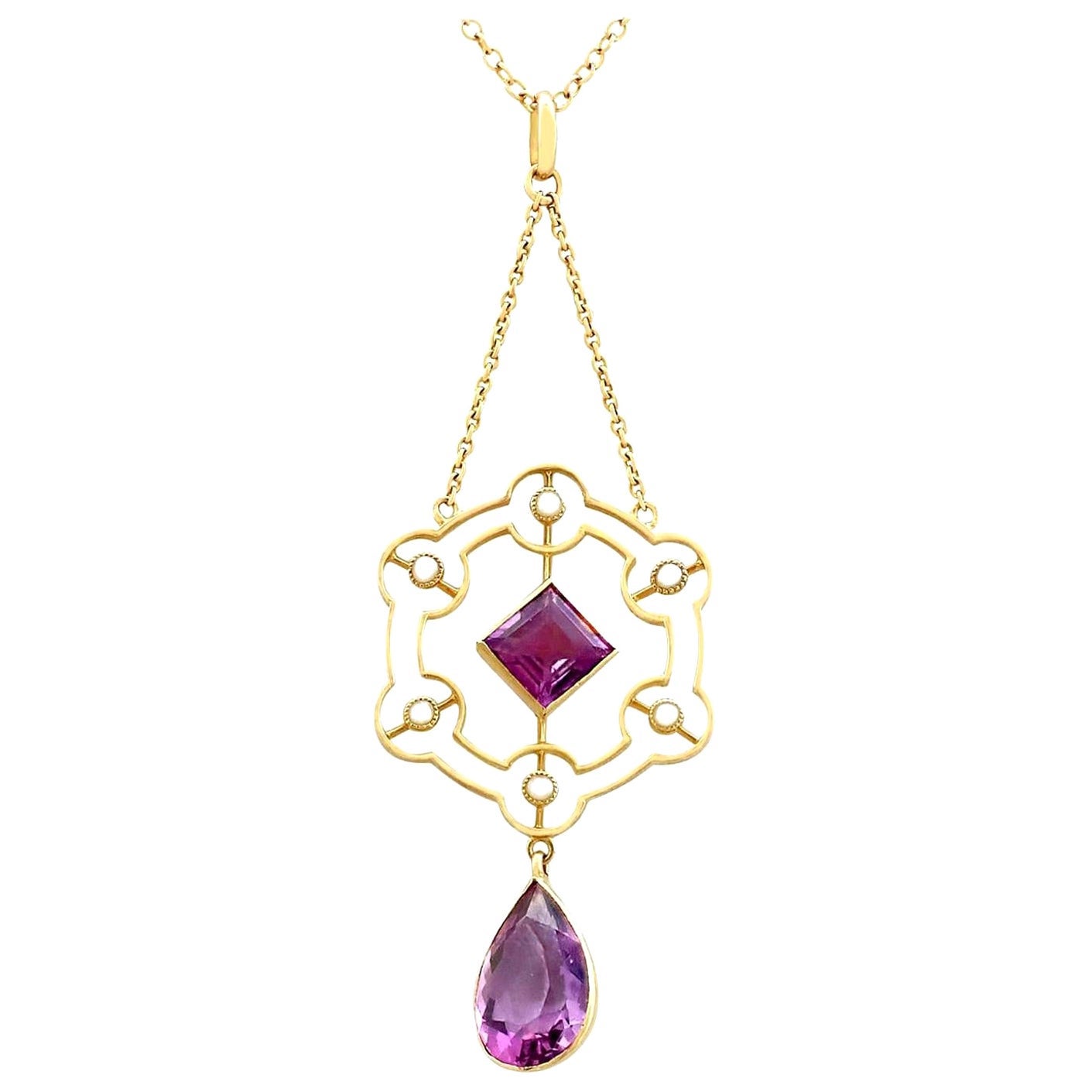 What is the best gold chain for a pendant?