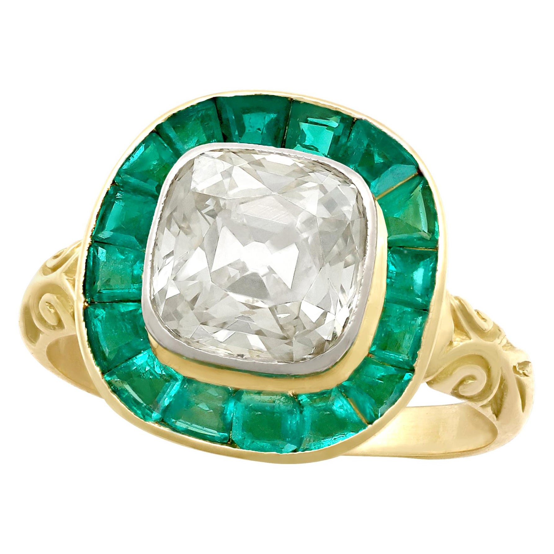 Antique Victorian 3.25 Carat Emerald and 1.92 Carat Diamond Yellow Gold Ring For Sale