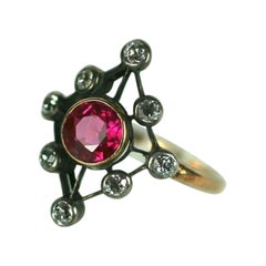 Anillo eduardiano de diamantes y falso rubí