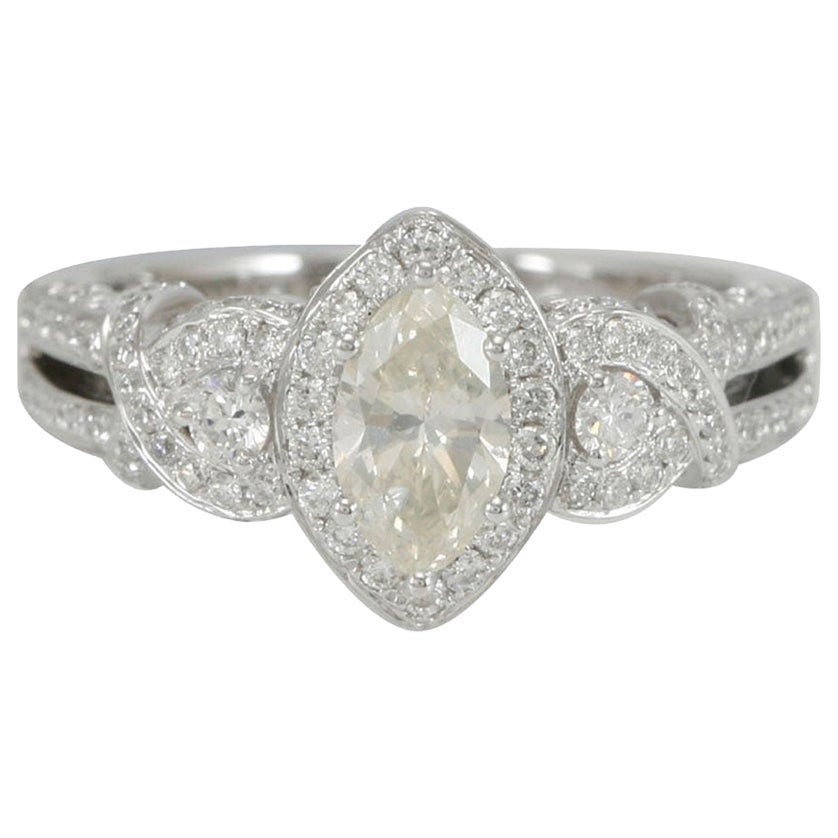 Diamond set yellow gold chain with marquise and round brilliant diamonds