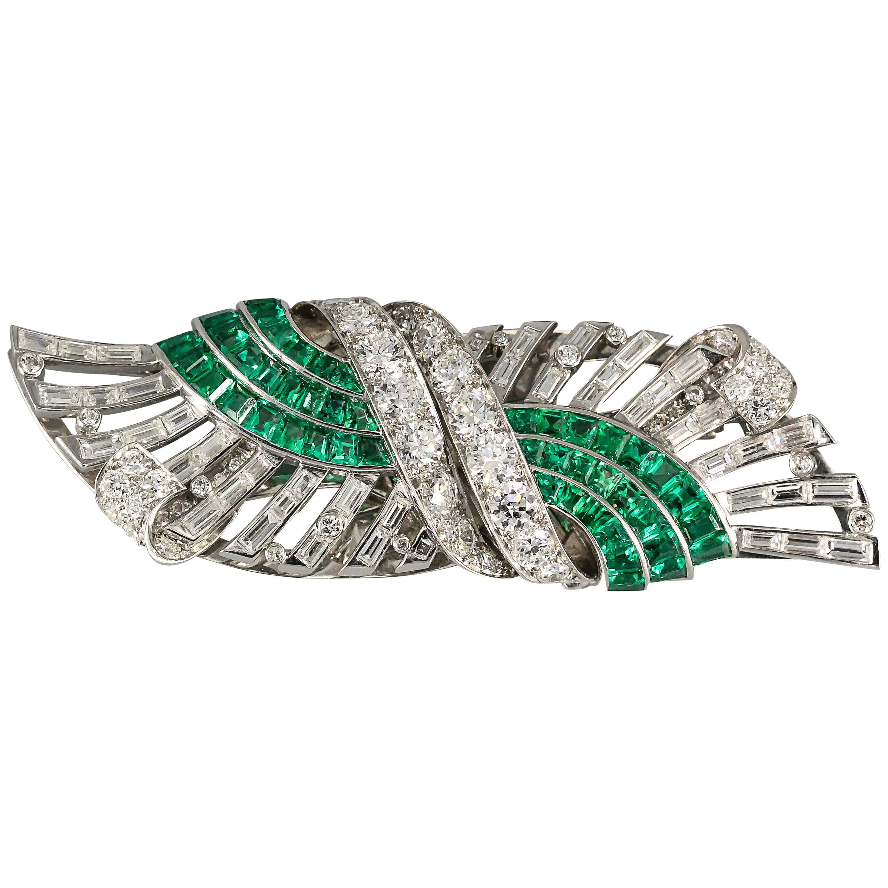 Tiffany & Co. Art Deco Emerald Diamond Platinum Double Clip Brooch