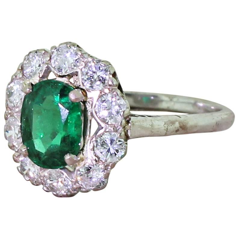 Late 20th Century 1.43 Carat Colombian Emerald & Diamond White Gold Cluster Ring For Sale