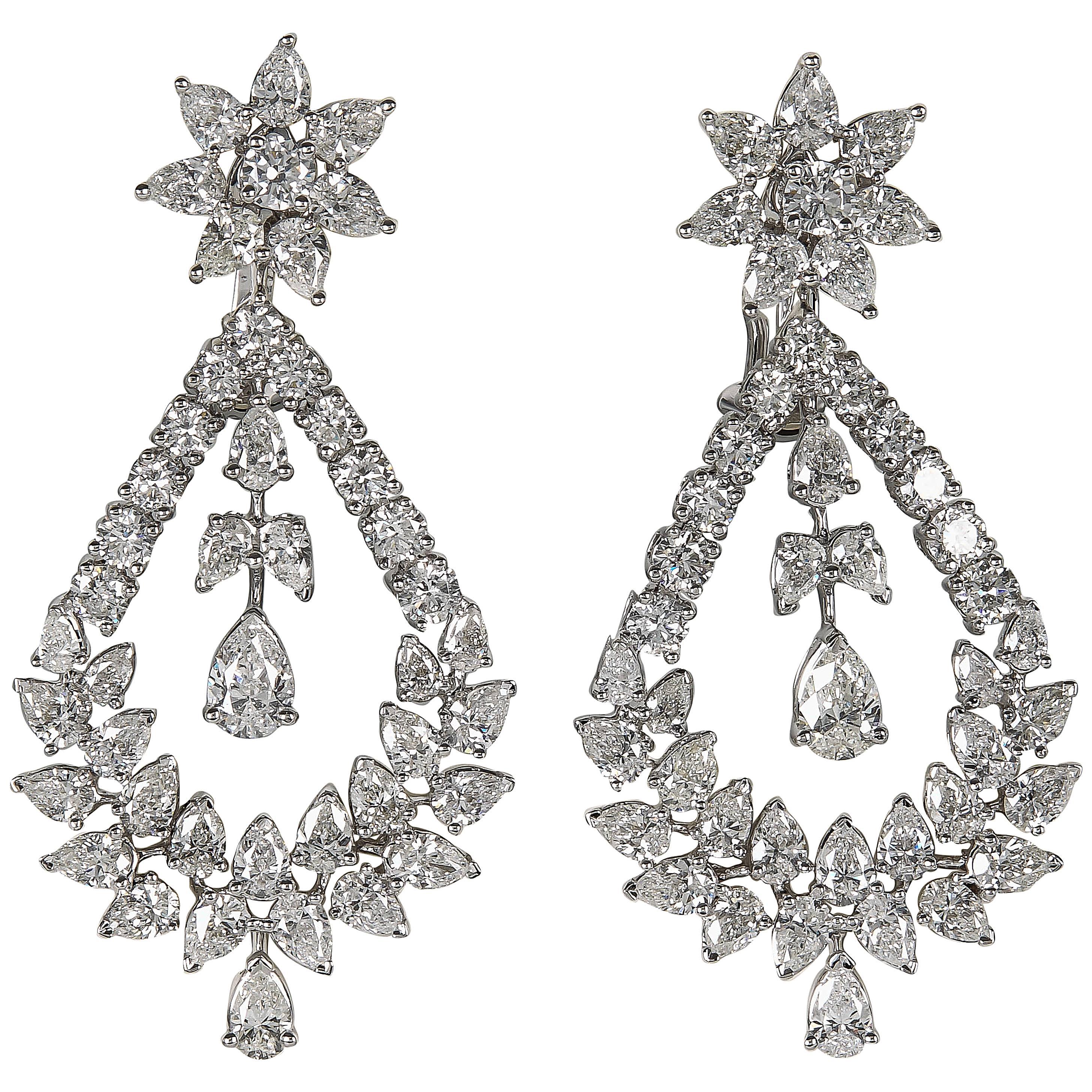 Extraordinary Diamond Gold Chandelier Drop Earrings