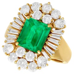 2.80 Carat Emerald and 2.75 Carat Diamond Yellow Gold Cocktail Ring