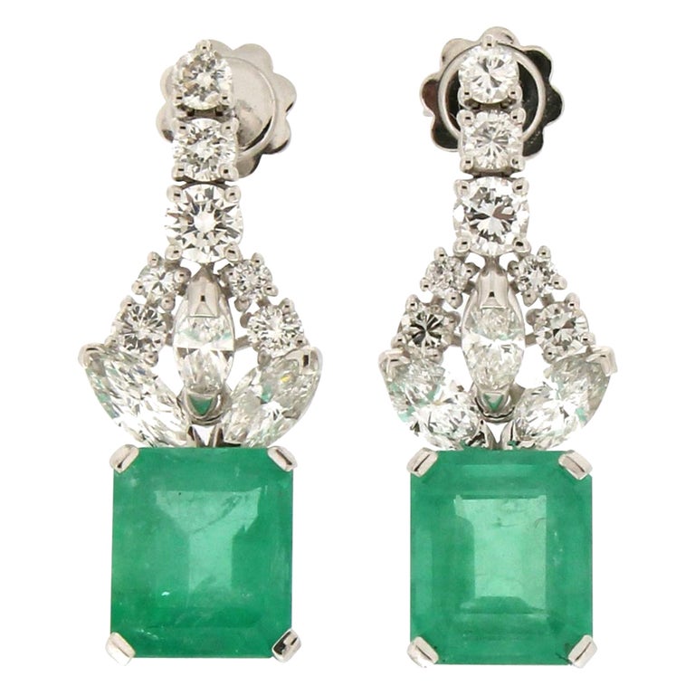 Handcraft Colombian Emeralds 18 Karat White Gold Diamonds Drop Earrings For Sale