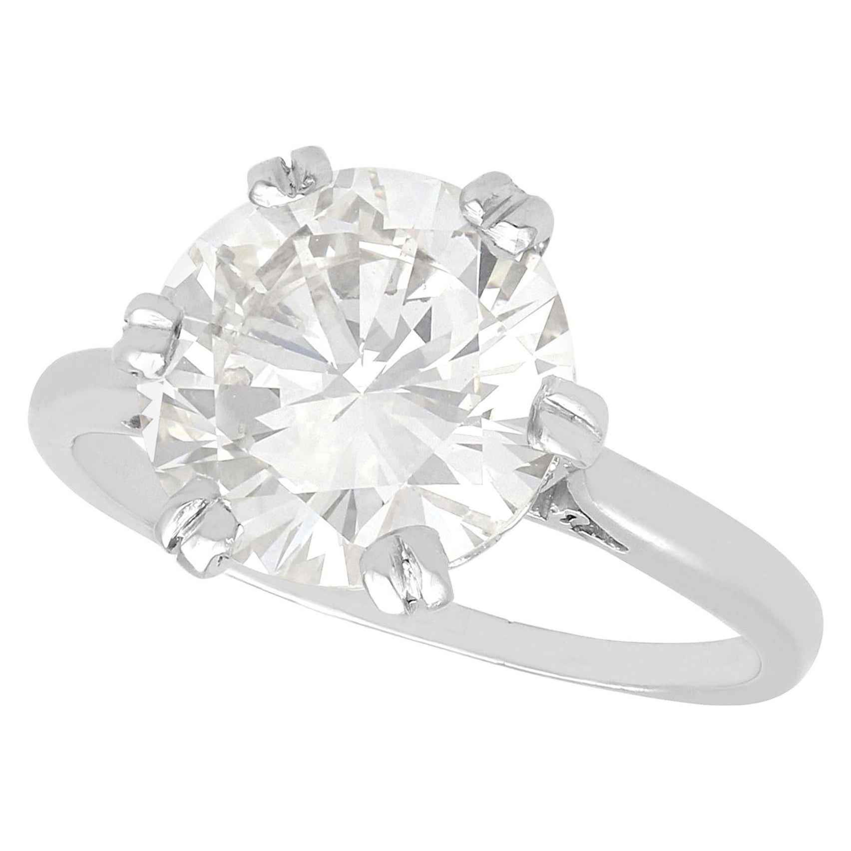 Bague de fiançailles solitaire en platine et diamant de 3.03 carats