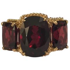 Elegant Three Stone Garnet Ring with Gold Rope Twist Border 2