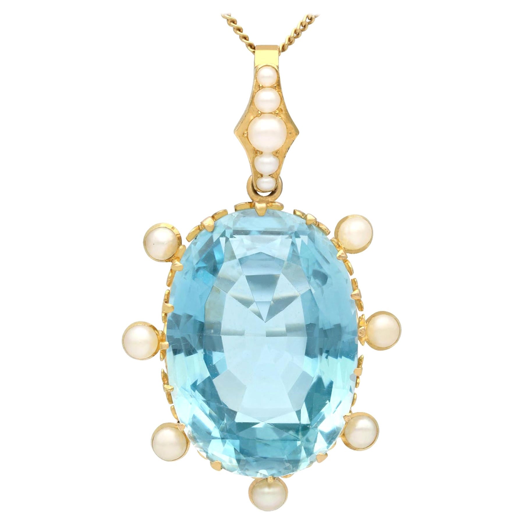 1900s Antique 30.41 Carat Aquamarine and Pearl Yellow Gold Pendant For Sale