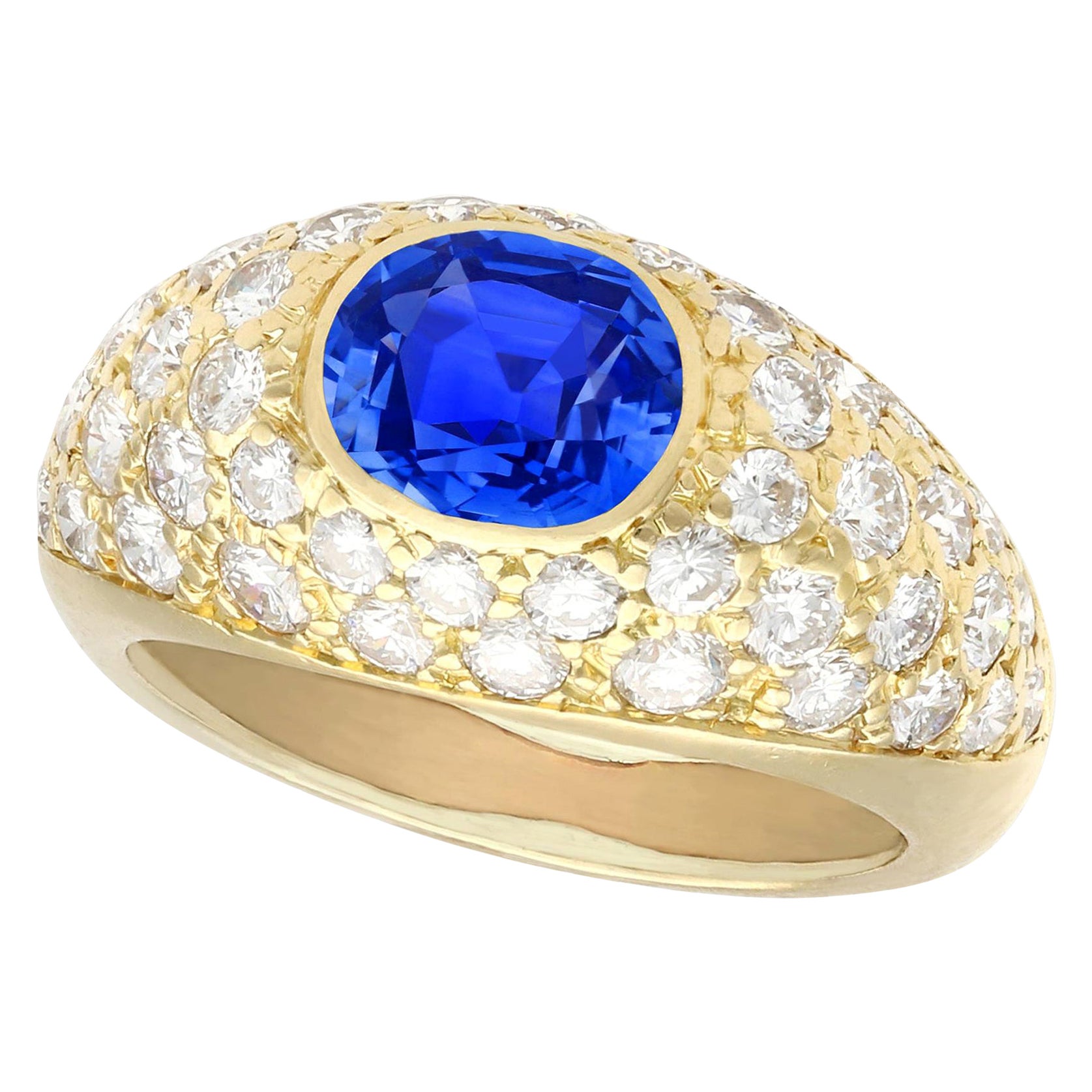 1.60 Carat Oval Cut Sapphire 1.20 Carat Diamond 18k Yellow Gold Cocktail Ring For Sale