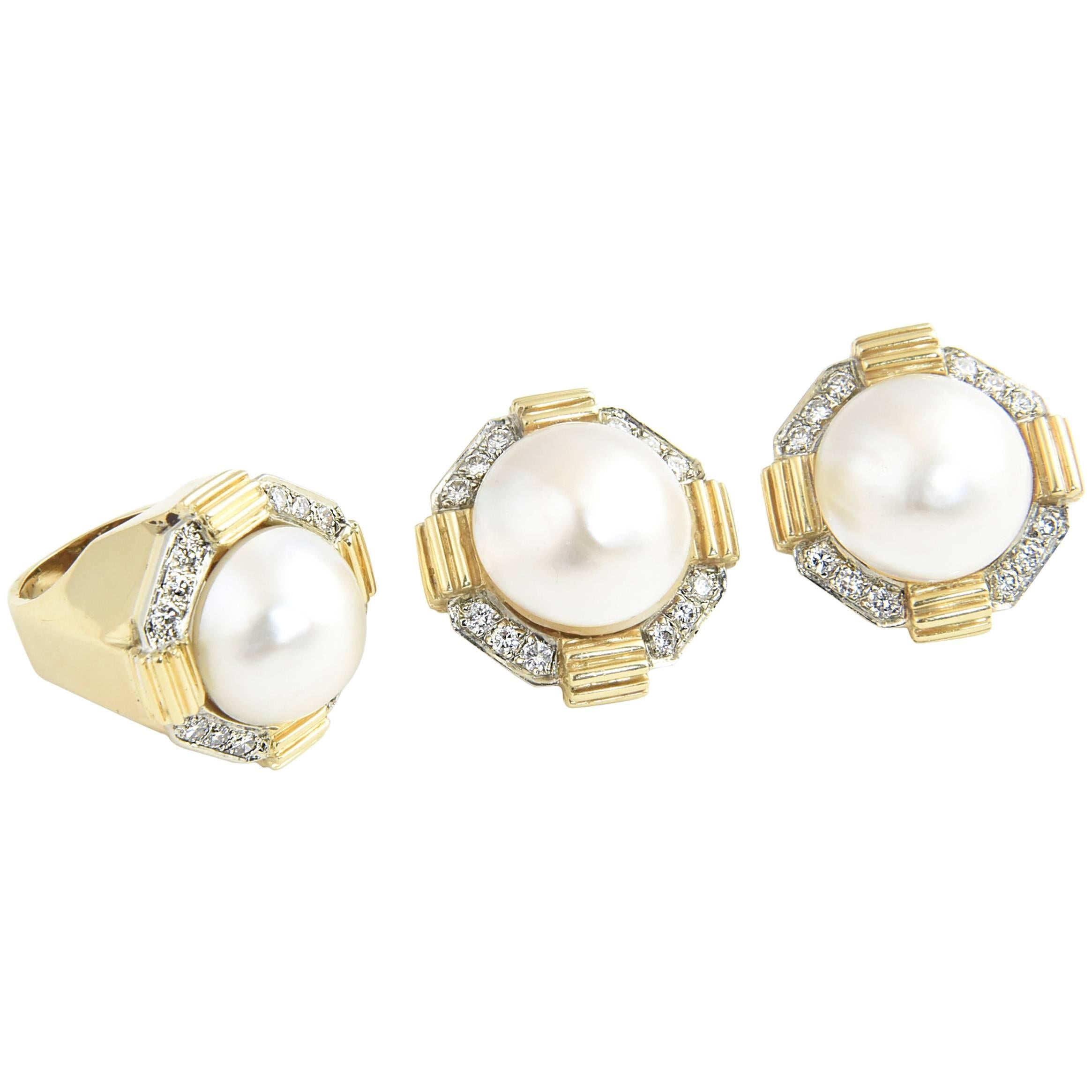 1980s Geometric Mabe Pearl Diamond Gold Earrings and Ring Suite