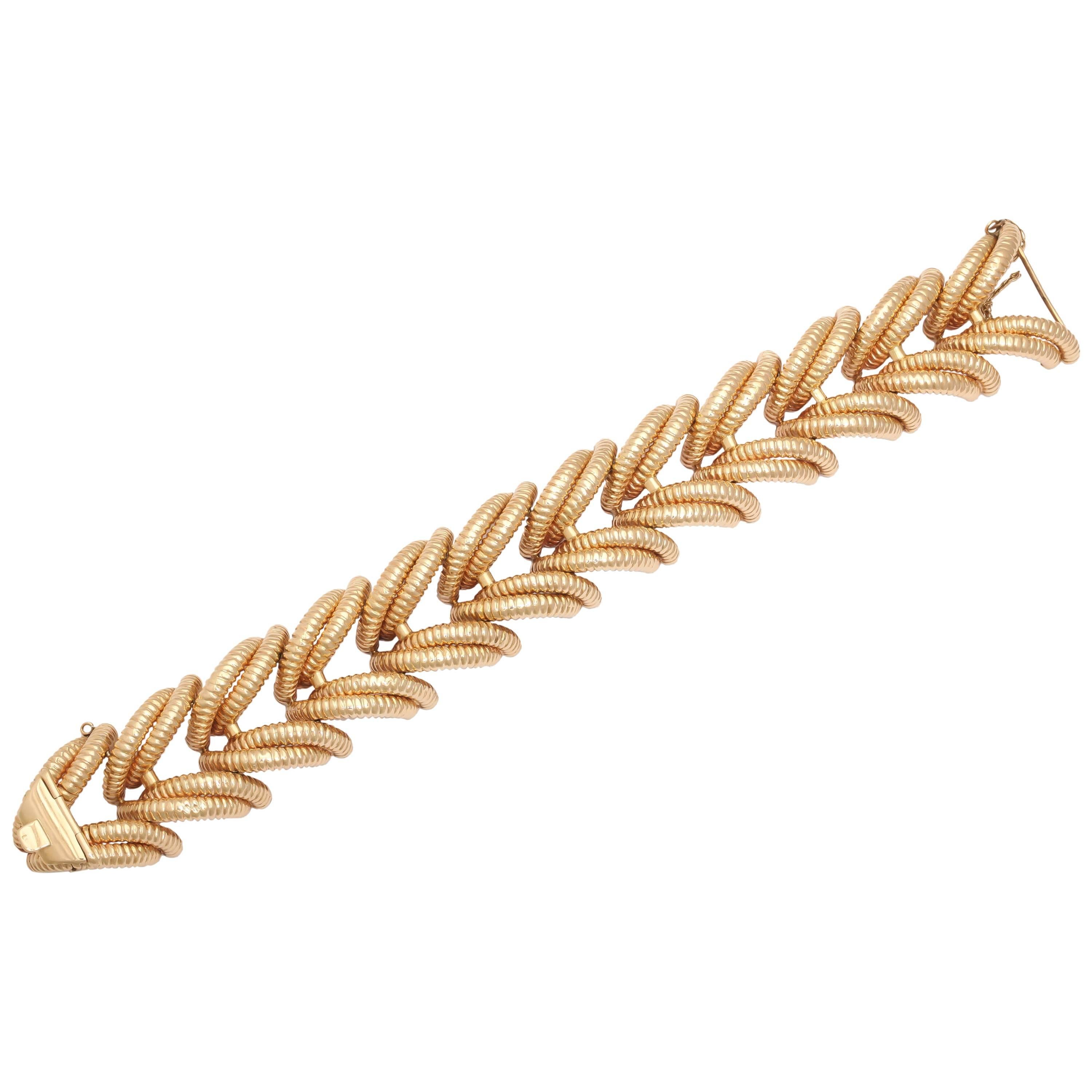 Gold Illusion Link Bracelet For Sale