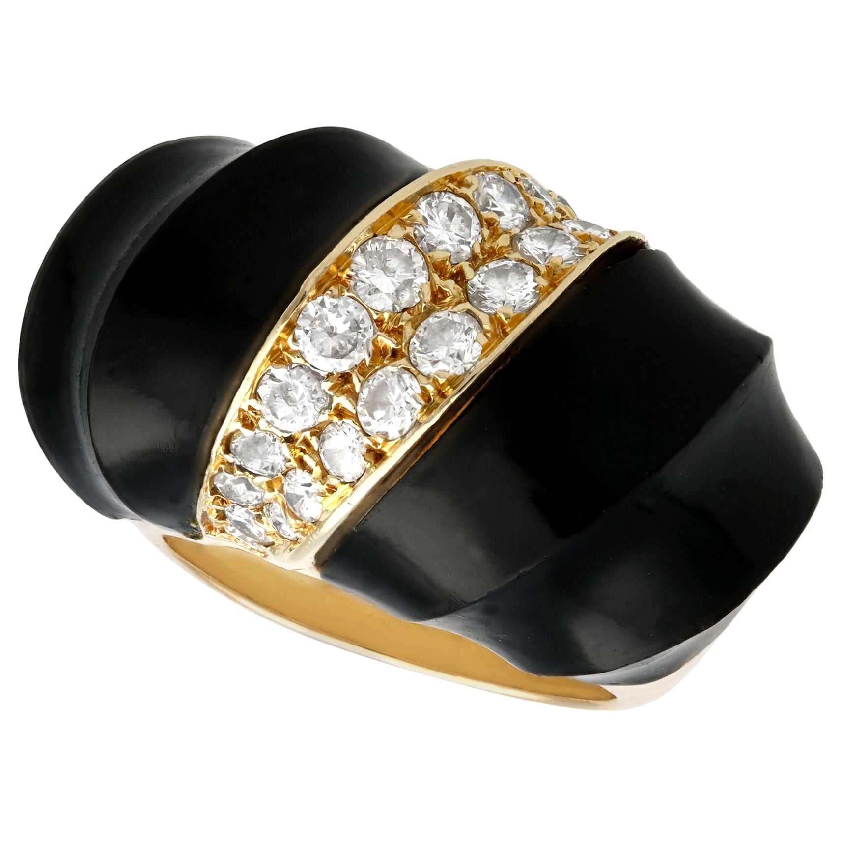Onyx and 1.06 Carat Diamond Yellow Gold Cocktail Ring For Sale