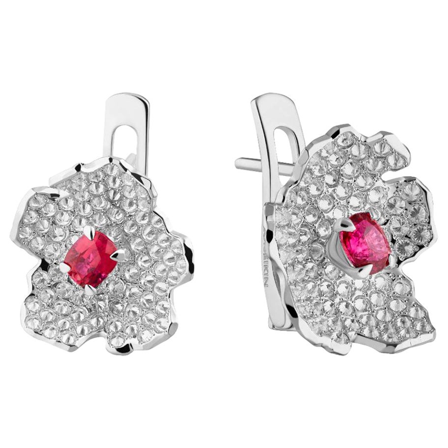 Moiseikin, boucles d'oreilles en or 18 carats, diamant et spinelle de Birmanie