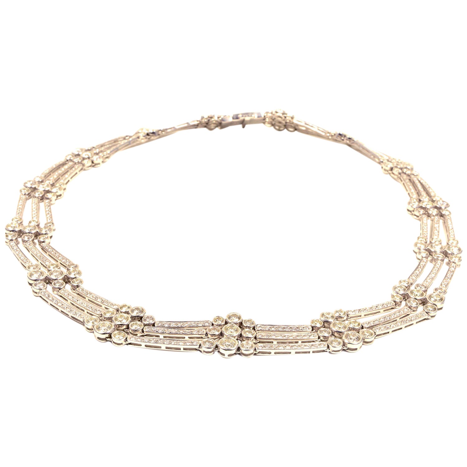 Elegant White Gold Three Strand Diamond Link Necklace For Sale at 1stDibs