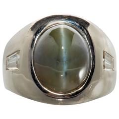 Vintage Diamond Platinum Cat's Eye Ring