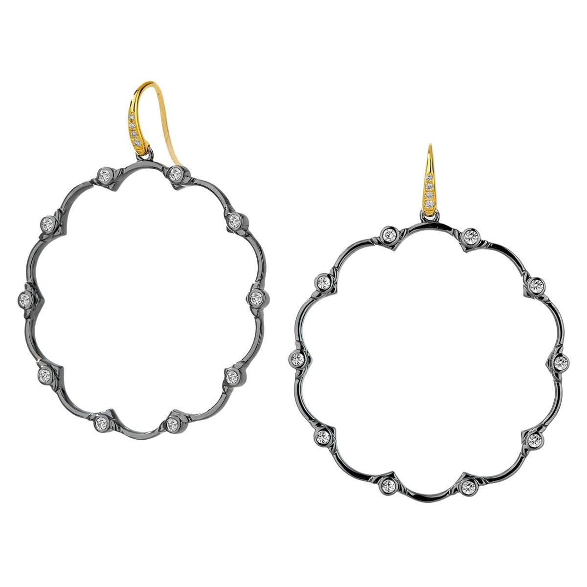 Boucles d'oreilles fleur Syna en argent oxydé et or jaune avec diamants