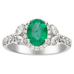 1.07 Carat Natural Emerald and Diamond 14 Karat White Gold Ring