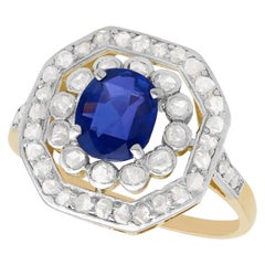 Bague édouardienne ancienne grappe en or jaune avec saphir bleu de 1,02 carat et diamants