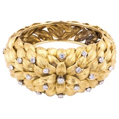 Vintage 18Carat Gold Petals  Diamond Bracelet