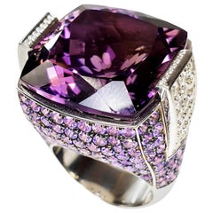 Bague multifacettes en or blanc 18 carats avec améthyste de 35 carats et diamants
