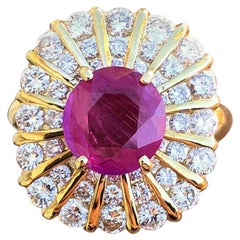 Vintage 18 Karat Yellow Gold Natural Ruby and Diamond Ring 4.25 Carat 10.7 Grams
