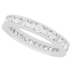 Anillo Eternidad Completa de Diamantes y Oro Blanco de 1.92 Quilates