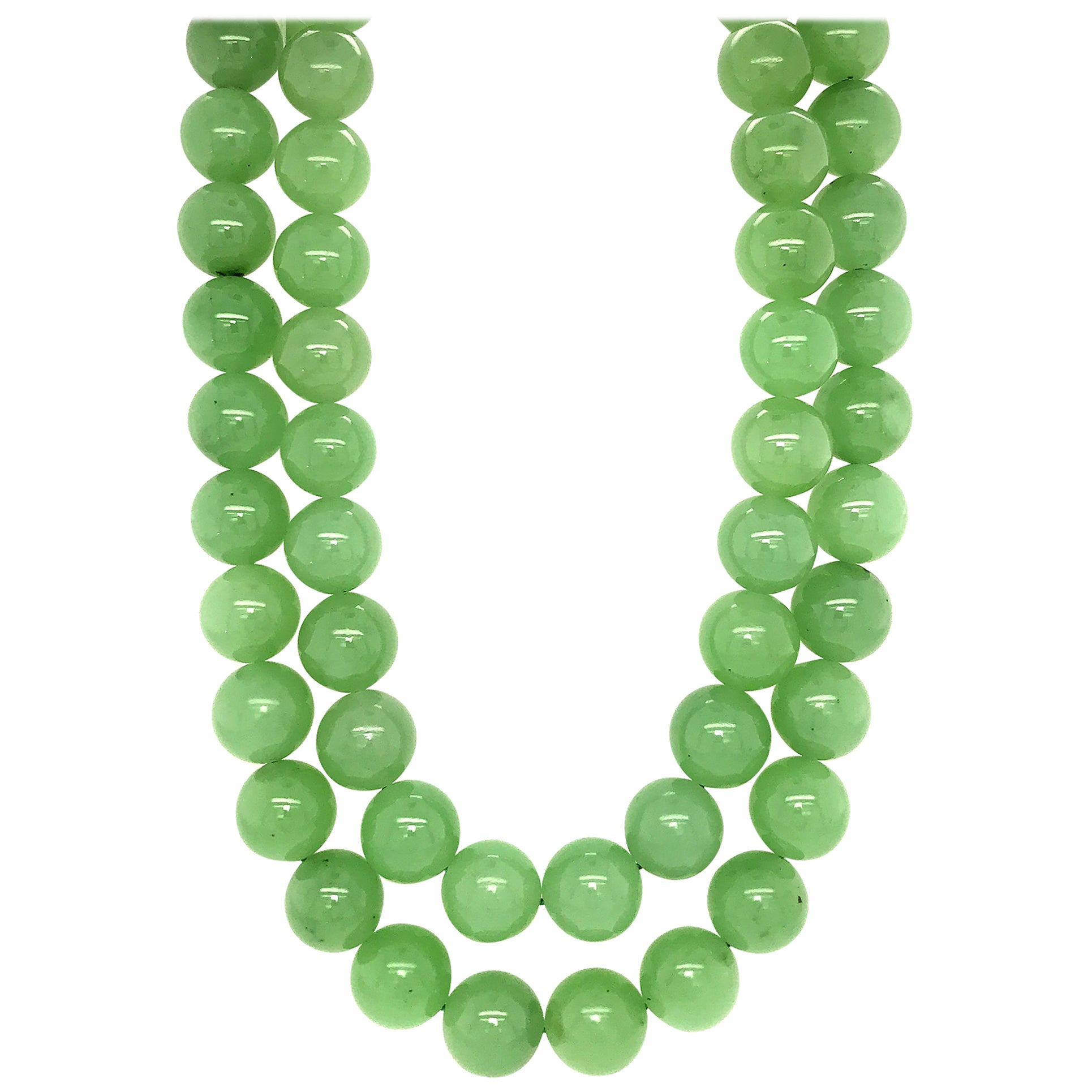 Jade Beads Necklace with Diamonds 5 Carat For Sale at 1stDibs