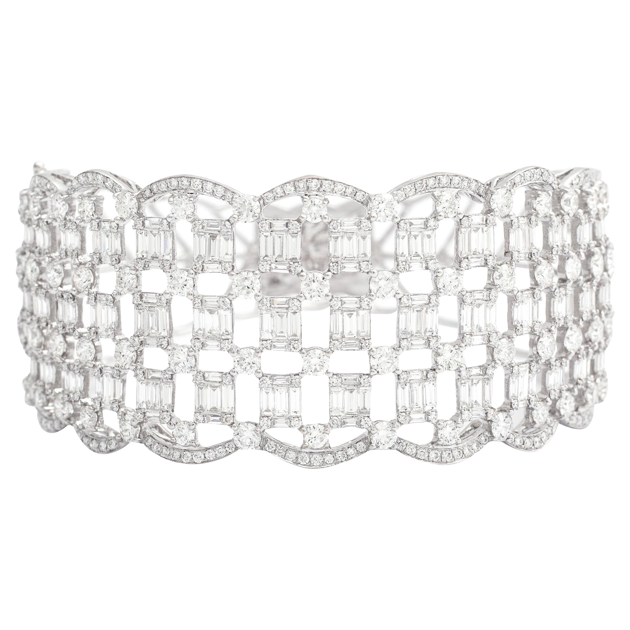 Bracelet jonc en or 18 carats et diamants