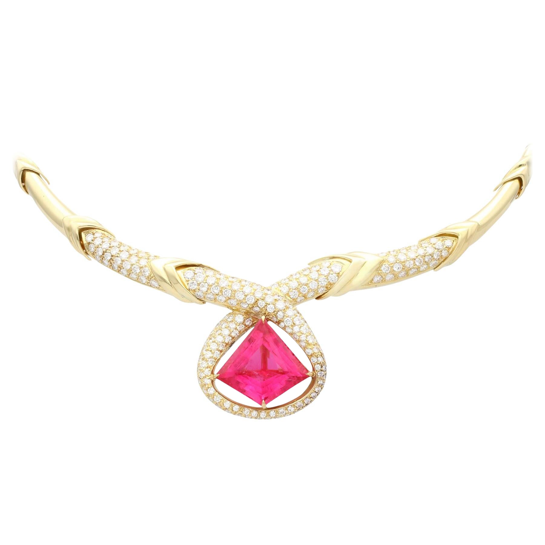 Italienische Halskette aus Gelbgold mit 15,65 Karat rosa Turmalin und 6,90 Karat Diamanten für Damen oder Herren im Angebot