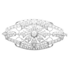 1930 Broche con placa de diamantes y platino de 4,65 quilates