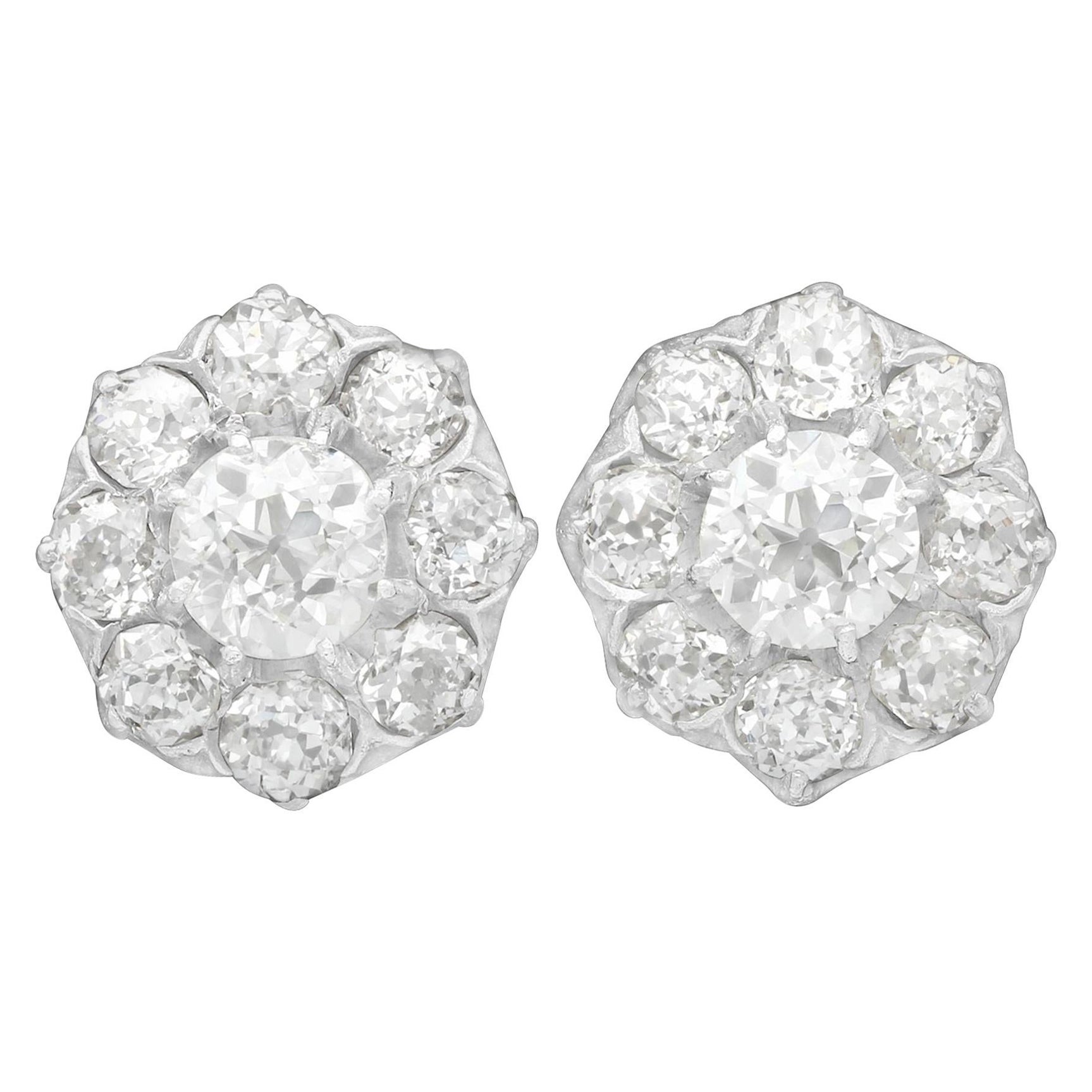 1910s Antique 3.37 Carat Diamond and Yellow Gold Cluster Earrings For Sale