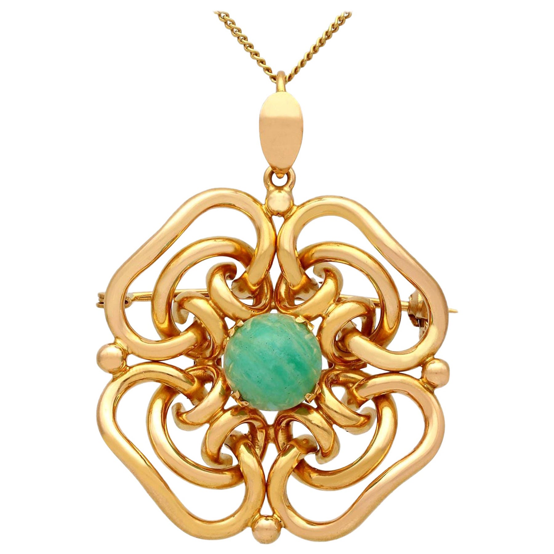2.83 Carat Cabochon Cut Chalcedony and Yellow Gold Pendant For Sale