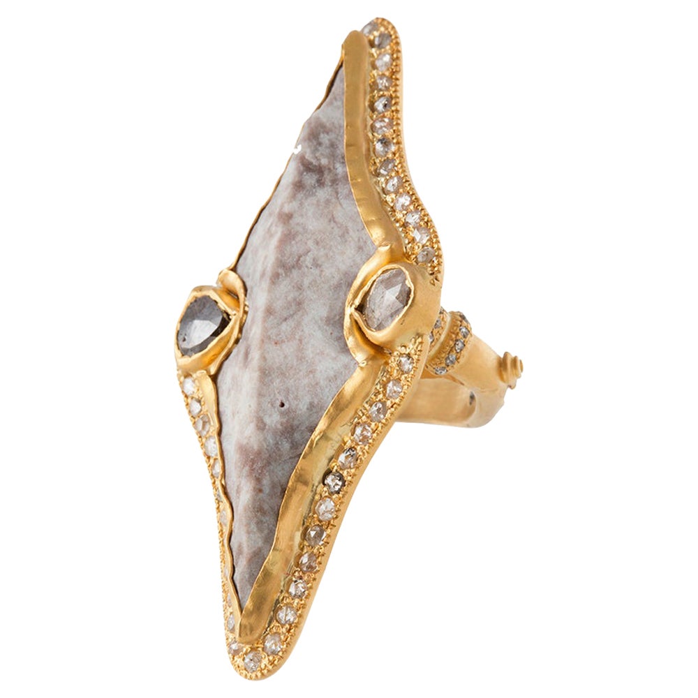 Arrow Head Ring with 19.34 Carat Agate and Multi-Color Diamonds For Sale