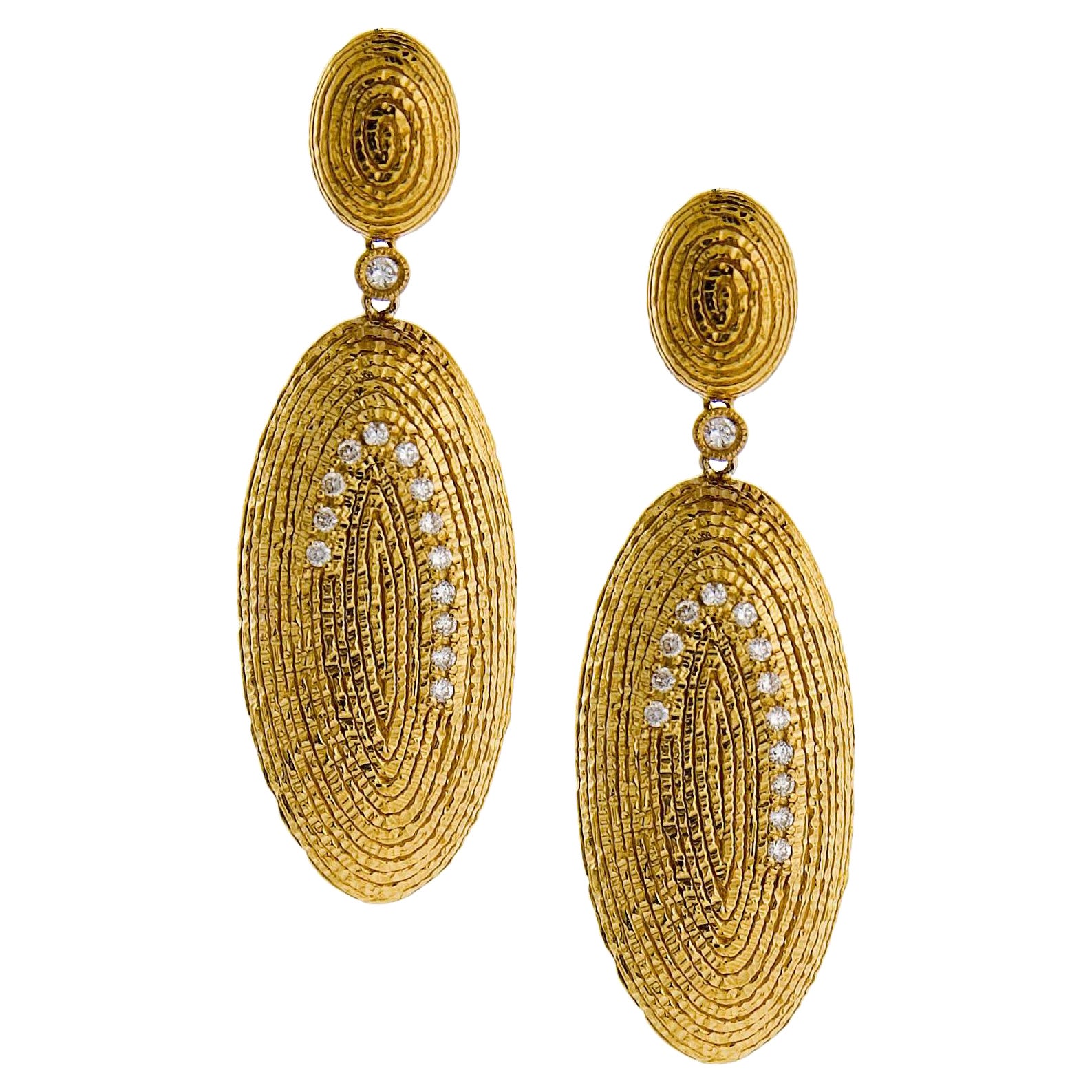 Boucles d'oreilles en or jaune 20 carats avec fil métallique ovale martelé et diamants