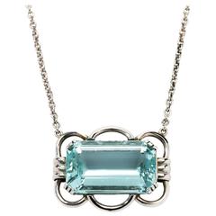 Aquamarine Gold Pendant with Chain 8