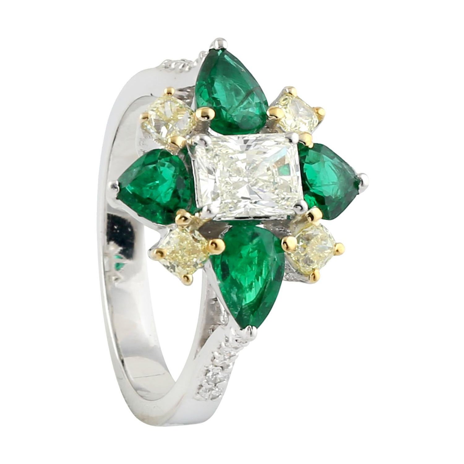 1.14 ct Pear Shaped Zambian Emeralds Flower Ring with Diamonds In 18k White Gold For Sale