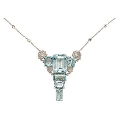 Art Deco Aquamarine Diamond Gold Pendant Necklace