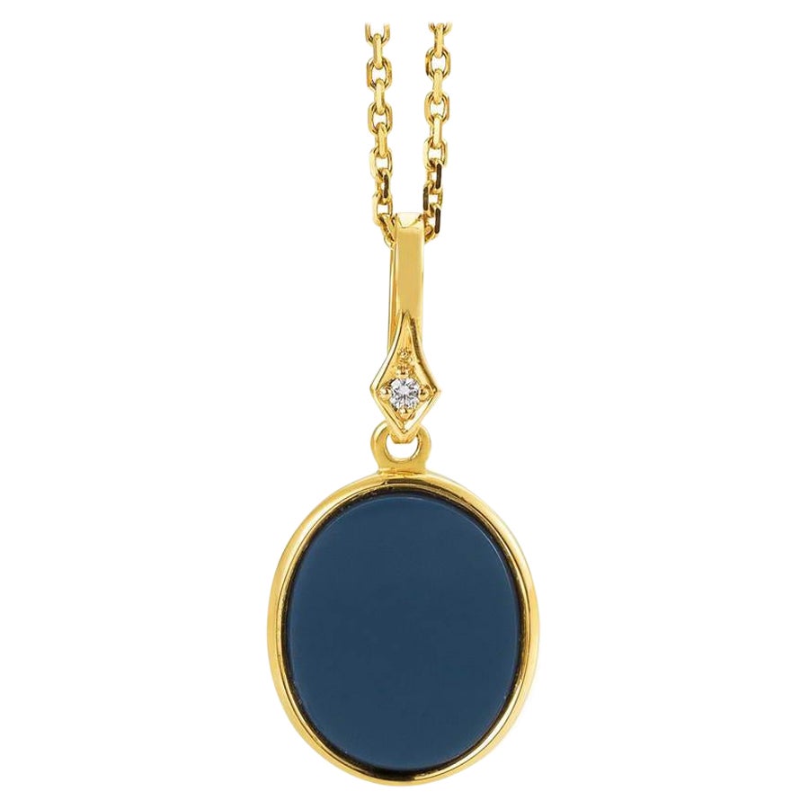 Oval Pendant - 18k Yellow Gold - 1 Diamond 0.02 ct GV S Blue Layered Onyx For Sale