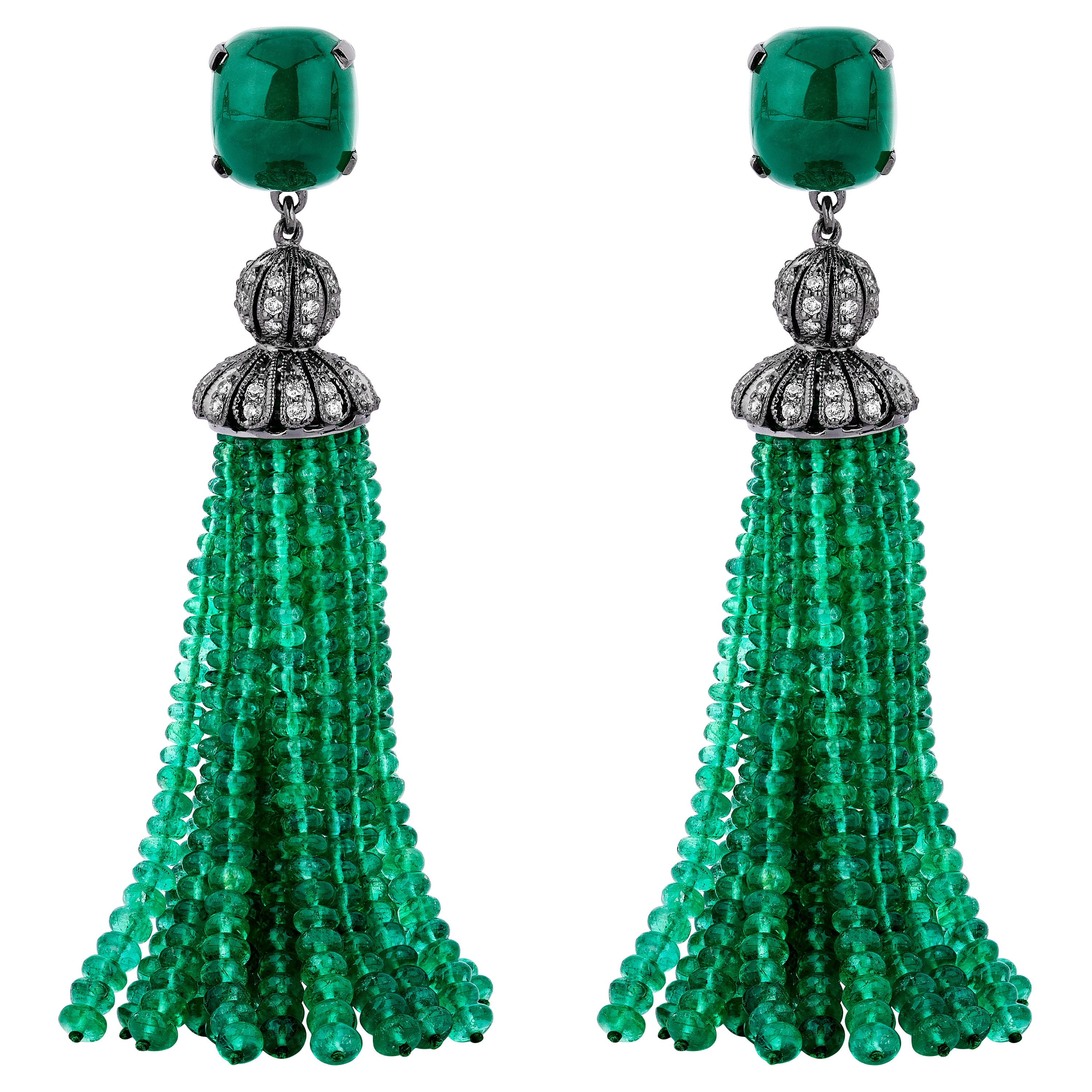 Goshwara The Limited Edition Cabochon Heart Hoop Earrings in Emerald