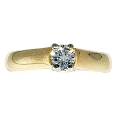 Vintage 0.26 Carat Center Diamond Engagement Ring 18k Gold
