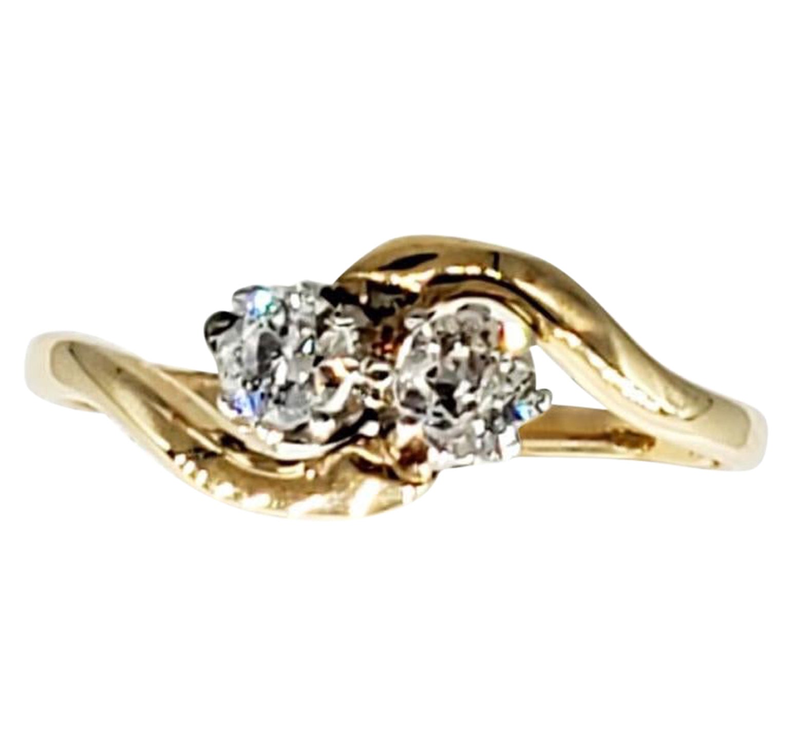 Vintage 0.50 Carat Old Mine Diamonds 18k Gold Ring For Sale
