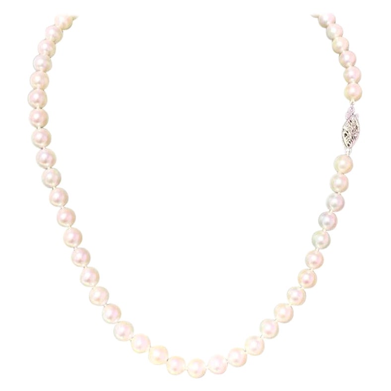 Collier de perles Akoya en or blanc 14 carats certifié 7,5 mm en vente