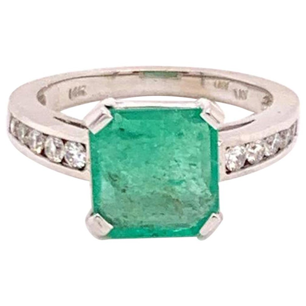 Diamond Emerald Ring 14Karat Gold 2.55 TCarat Women Certified For Sale